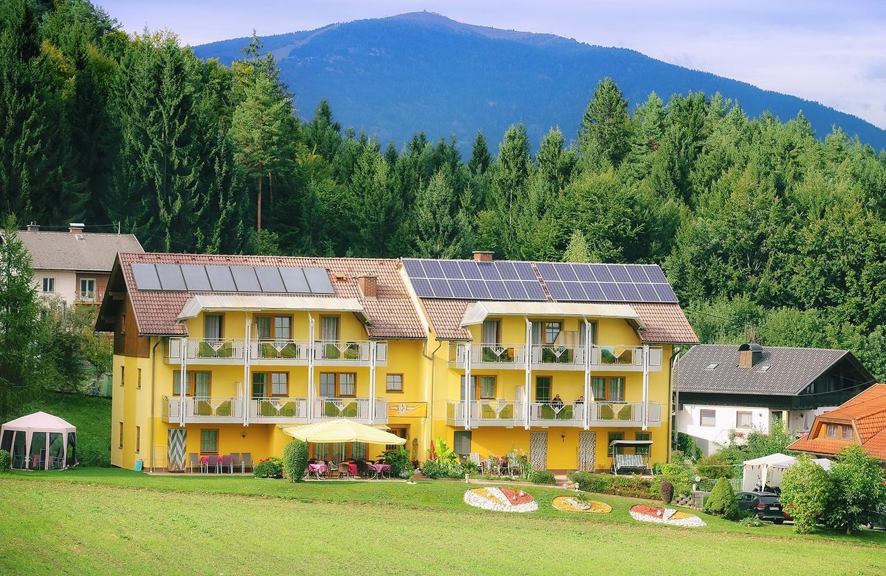 Gaestehaus Goetz โดรโบลัค อัม ฟาเคอร์เซ ภายนอก รูปภาพ